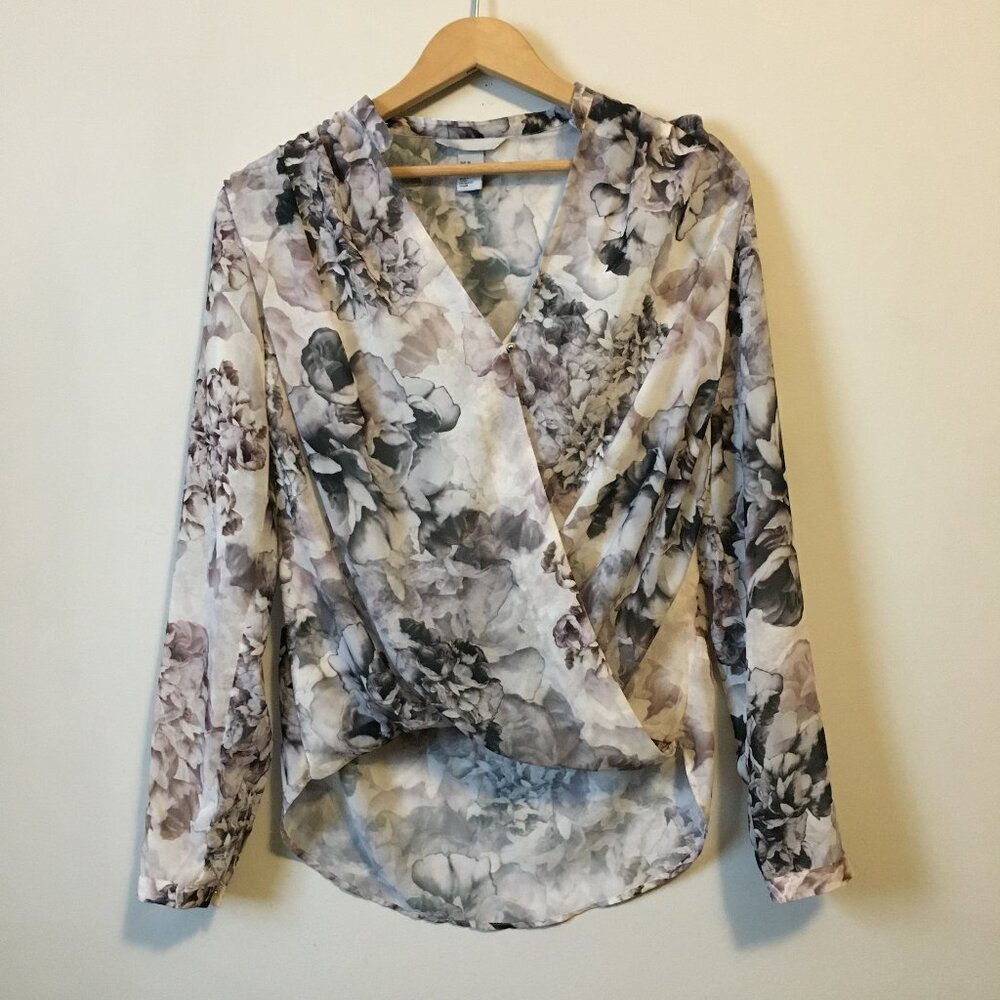 H&M Floral Print High Low Hem Twist Front Wrap Blouse Size 8